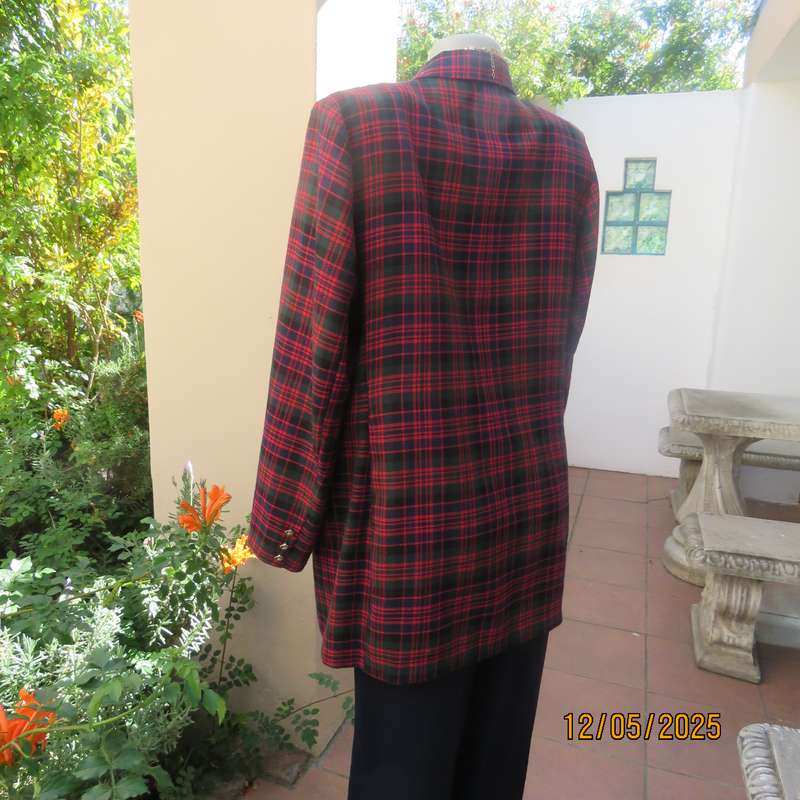 MERIEN HALL double breast tartan print long sleeve jacket size 40. Red-navy-green.