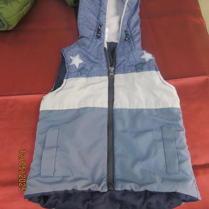 Lot of 3 winter jackets for your 6 to 12 months old baby boy. All as new.