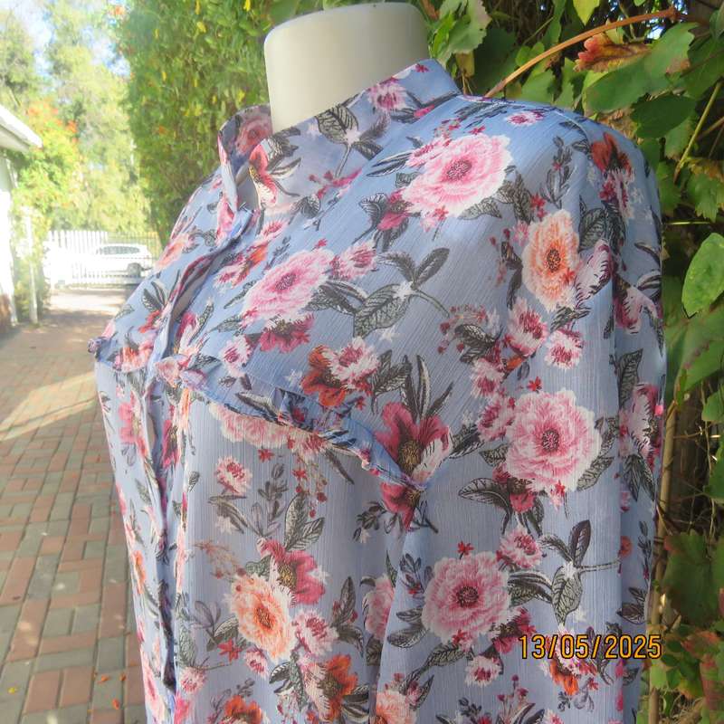 Steel blue slightly creased sheer polyester long sleeve top. Crimson flowers. Size 44