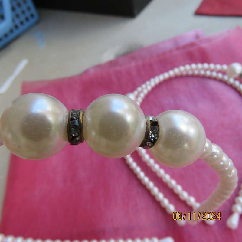 Lot of three faux pearl bendable hairbands. Very pretty. Price for all 3 . New