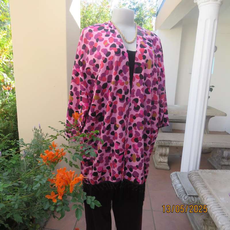 BOX Fashion Cape Town open top in pinks and purples. Fringed hem. Size 42-46.
