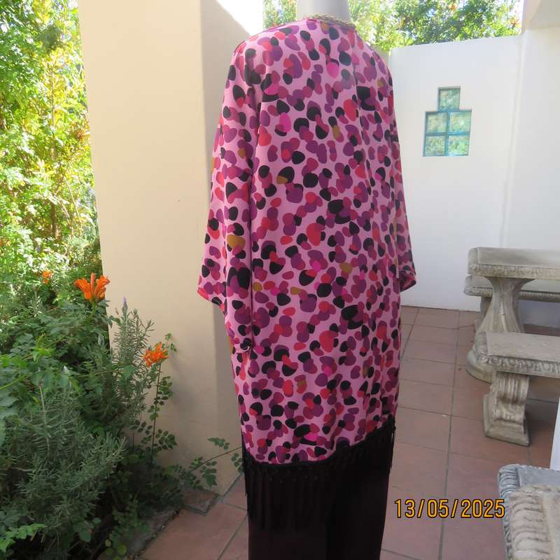 BOX Fashion Cape Town open top in pinks and purples. Fringed hem. Size 42-46.