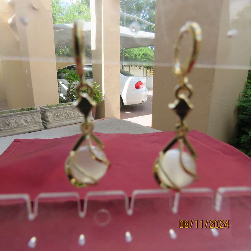 Cute milky stone hanging earrings with faux diamond. Hanging length 3cm. New item.
