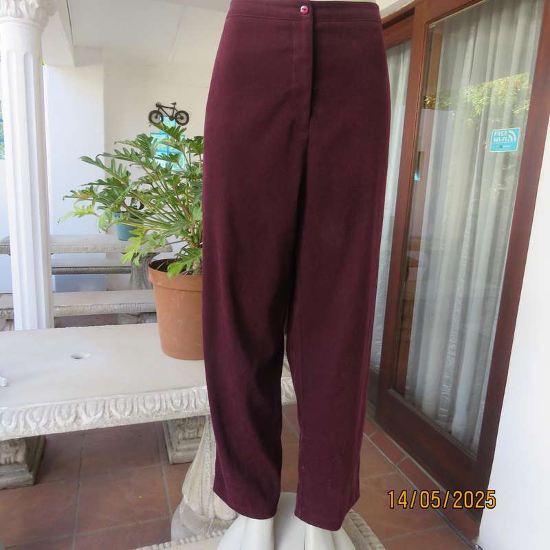 BAMBOO dark plum dress pants size 40. Elasticated back. Tapered legs.