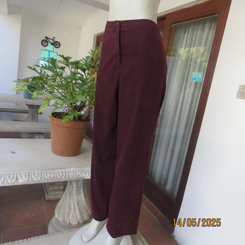 BAMBOO dark plum dress pants size 40. Elasticated back. Tapered legs.