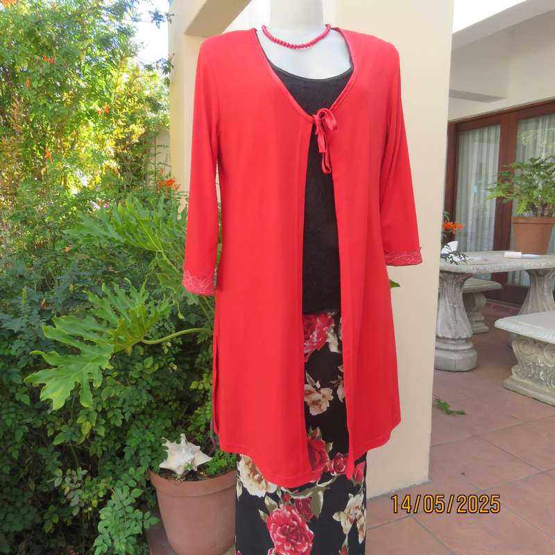 CALYPSO cherry red open hanging long jacket. Close with tiestring. Size 36-38.