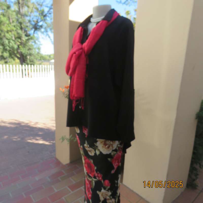 Very black AMARA long raglan sleeve button down textured polyester top. Size 46