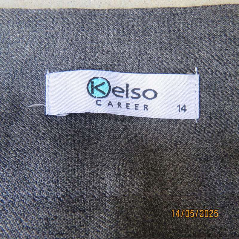 KELSO charcoal grey straight legged dress pants in polyester. Size 38