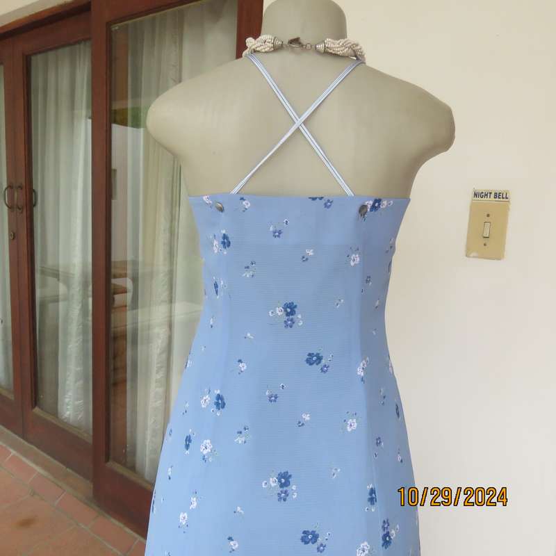 ALBERO TARFE sky blue button down dress with darker blue-white flowers. Size 34. Thin shoulderbands.