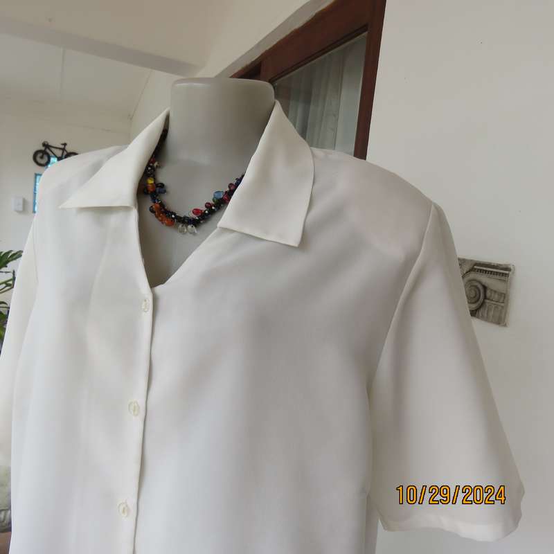 Classic light cream button down short sleeve top with V and collar.Size 42 by TOGETHER. Silky poly.