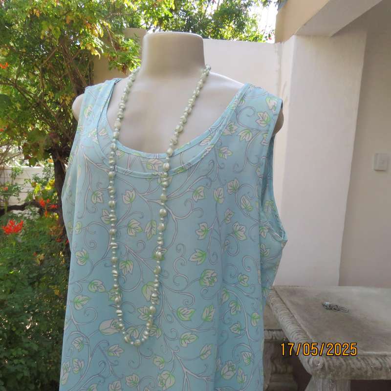 MILADY'S shift dress in 2 layers. Pistachio with green-white leaves. Size 44.