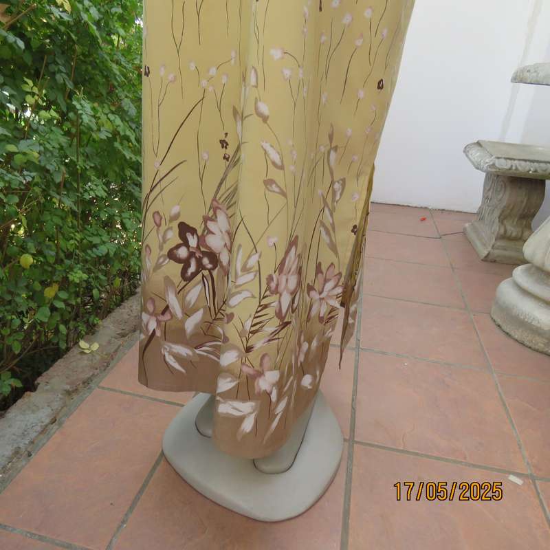 IT'S RACHEL rich cream long shift dress from Australia with brown-ecru-pink border.Size 44