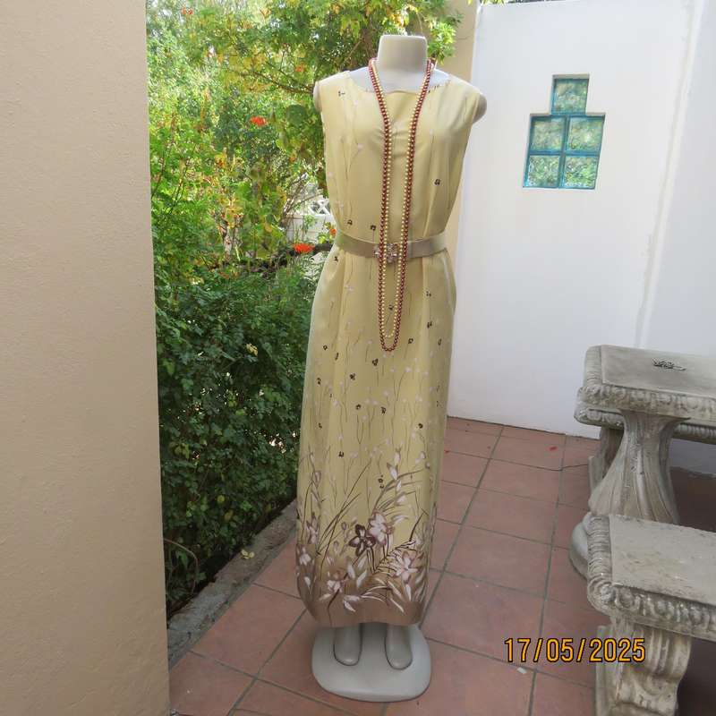 IT'S RACHEL rich cream long shift dress from Australia with brown-ecru-pink border.Size 44