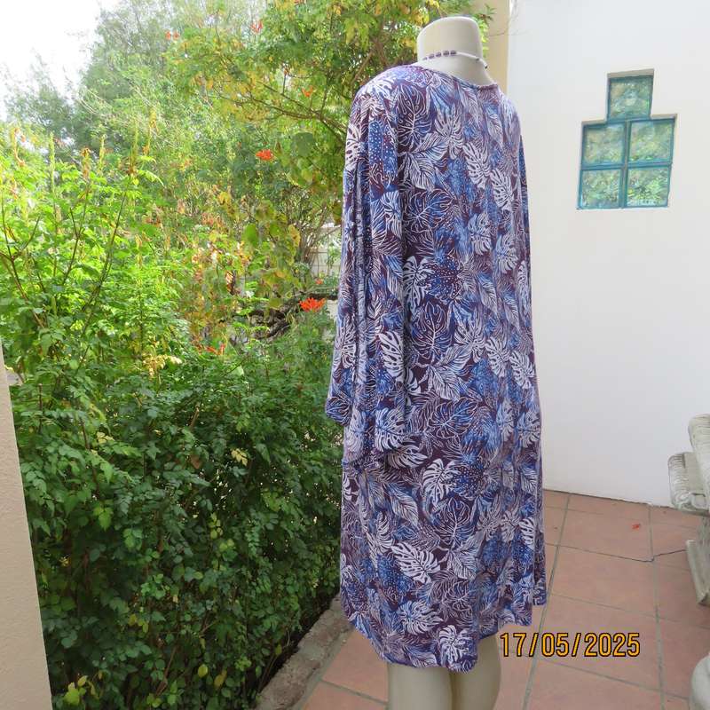 OR plum-blue shift under knee viscose dress with white leaf. Size 40
