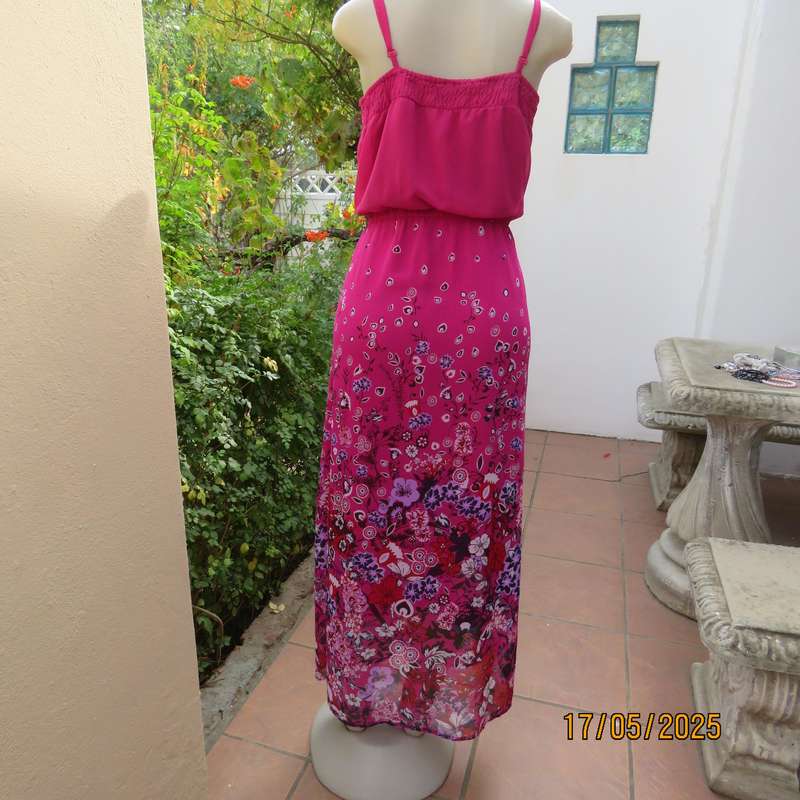 A WOMAN long punch pink fully lined sheer polyester dress. Size 40-42. Floral border