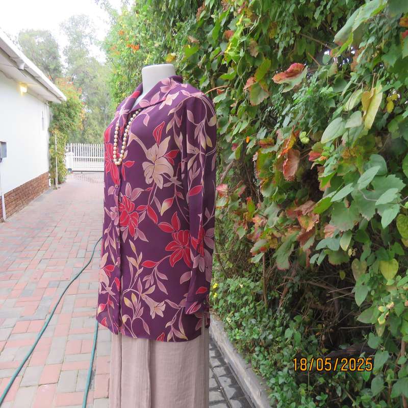 MERIEN HALL  long cuffed sleeve red wine colour button down top. Rust-ecru flowers. Size 38