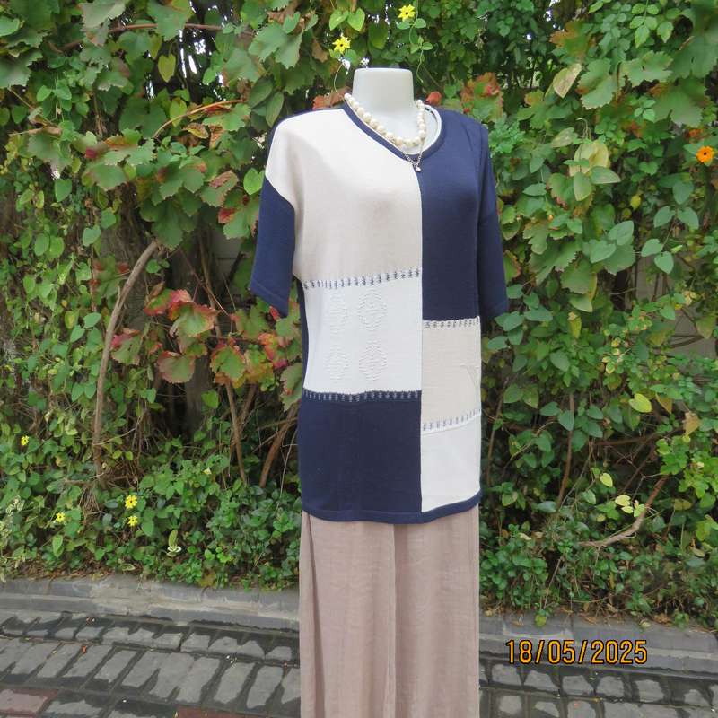 WOOLWORTHS acrylic knit navy-cream-beige colour blocked top. Size 40