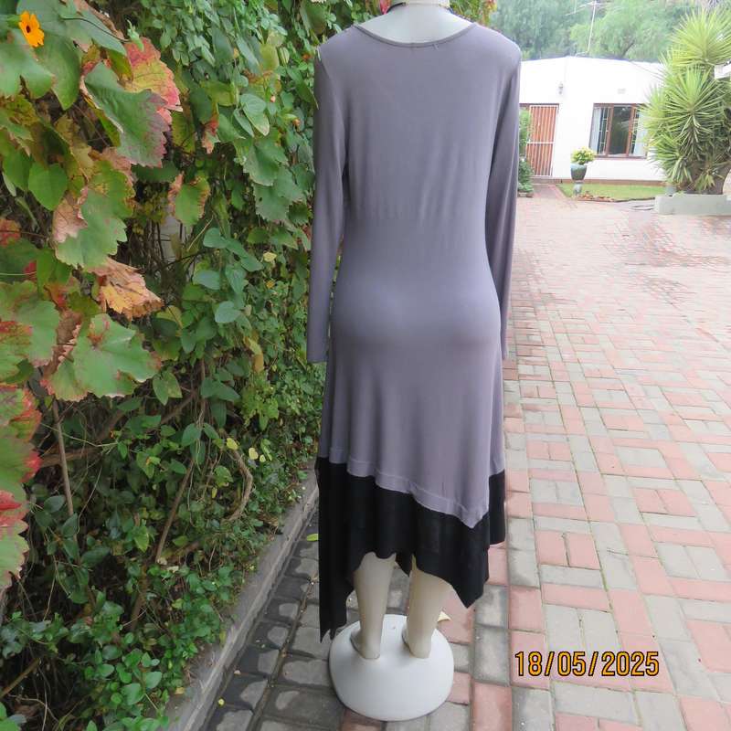 LINDA'S long sleeve dim grey stretch polycotton dress with black asymmetrical seamline. Size 36