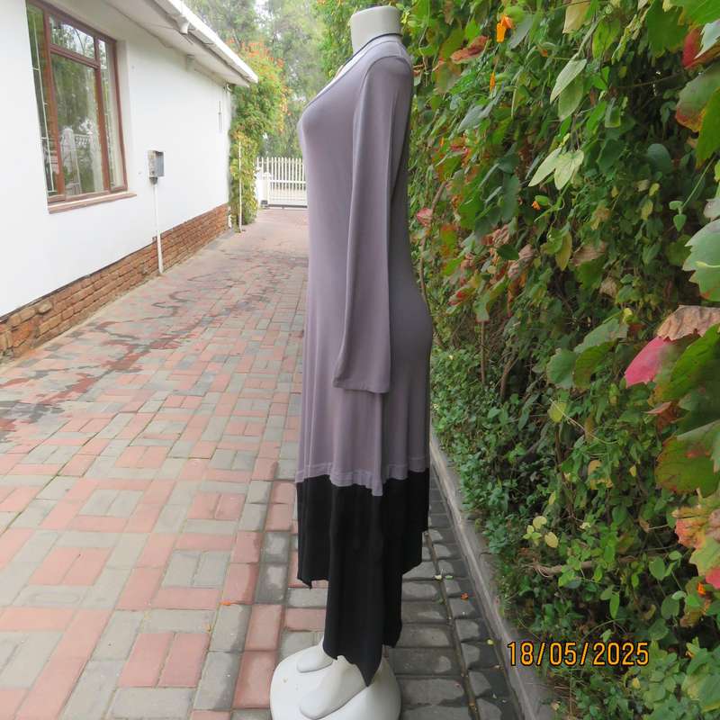 LINDA'S long sleeve dim grey stretch polycotton dress with black asymmetrical seamline. Size 36