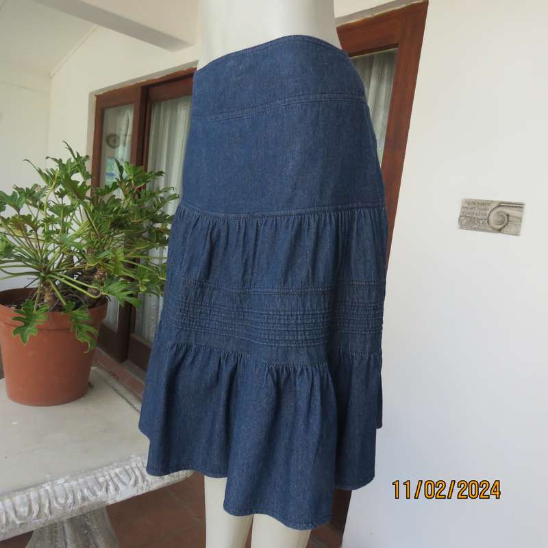 Timeless blue denim jean tiered skirt size 38. Wide yoked waist. Tucked seam decoration. As new cond