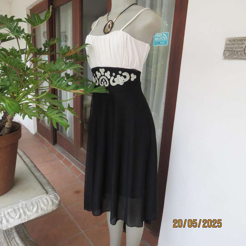 FOSHINI evening strappy dress in black with white sequins and white gathered bust area. Size 36