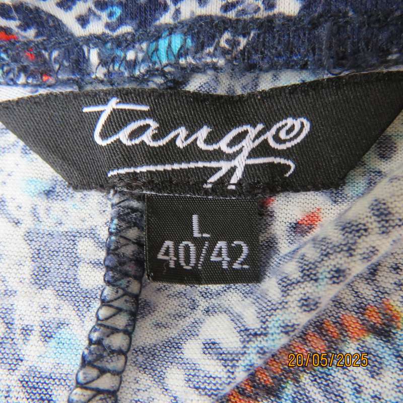 Slip over navy-white-blue bo-ho pattern polyester stretch top size 44.