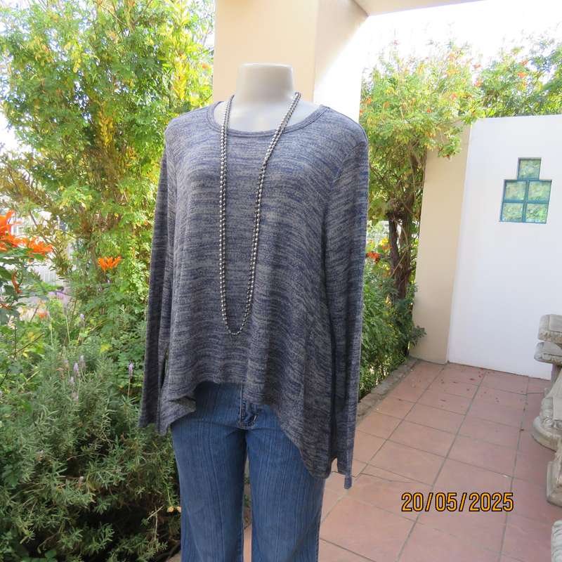 WOOLWORTHS navy-grey slip over long sleeve high-low top. Size 40. Rayon-poly stretch