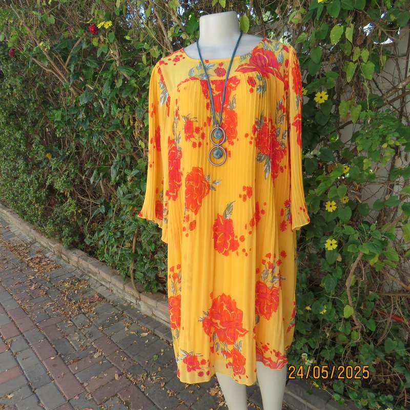 JUDY'S PRIDE vibrant orange slip over permanent pleated lined dress. Crimson flowers. Size 40