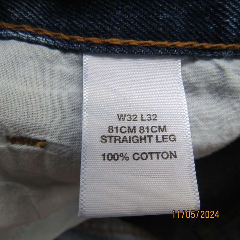 High quality hard wearing 100% cotton blue denim STONEHARBOUR fashion jeans size 32.As new