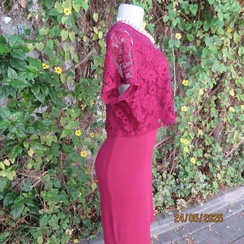 Maroon stretch polyester bodycon slip over dress with acrylic lace top overlay. Size 38