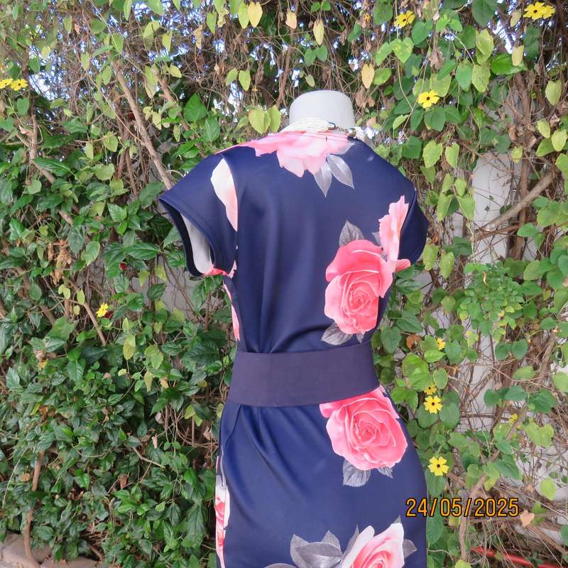 QUIZ navy floral dress with crimson roses. Fold over bottom. Size 37. Square neckline
