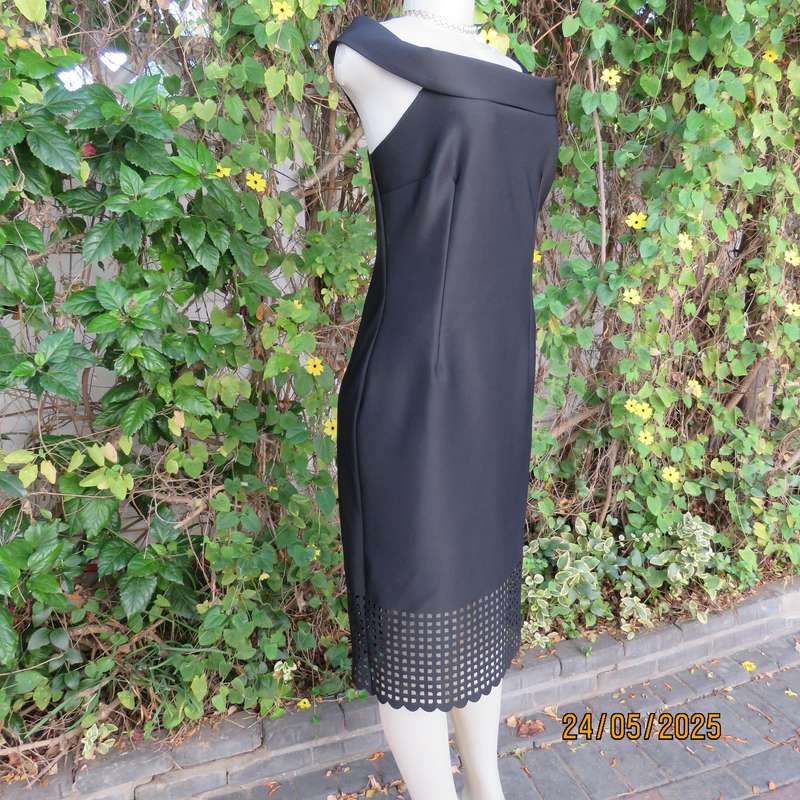 FOSHINI sleek black heavy stretch polyester sleeveless dress. Foldover neckline. Size 36