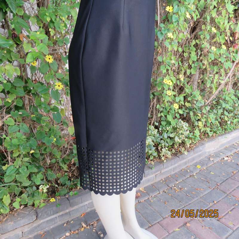 FOSHINI sleek black heavy stretch polyester sleeveless dress. Foldover neckline. Size 36