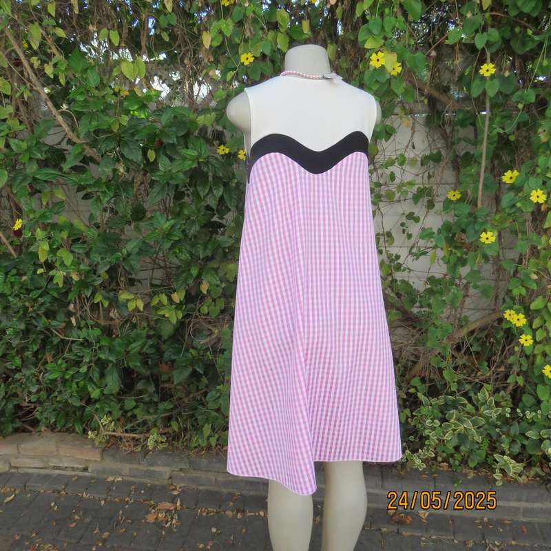 Unique pink-white nylon-rayon blend check wide A-line dress with black-white yoke. Size 36