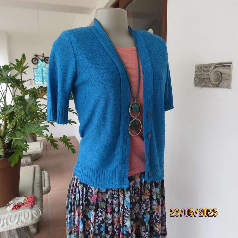 FOSHINI jade blue short sleeve button down cardigan in cotton-acrylic yarn. Size 32