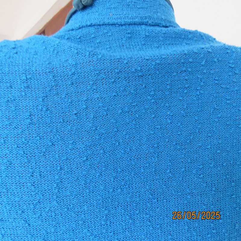 FOSHINI jade blue short sleeve button down cardigan in cotton-acrylic yarn. Size 32