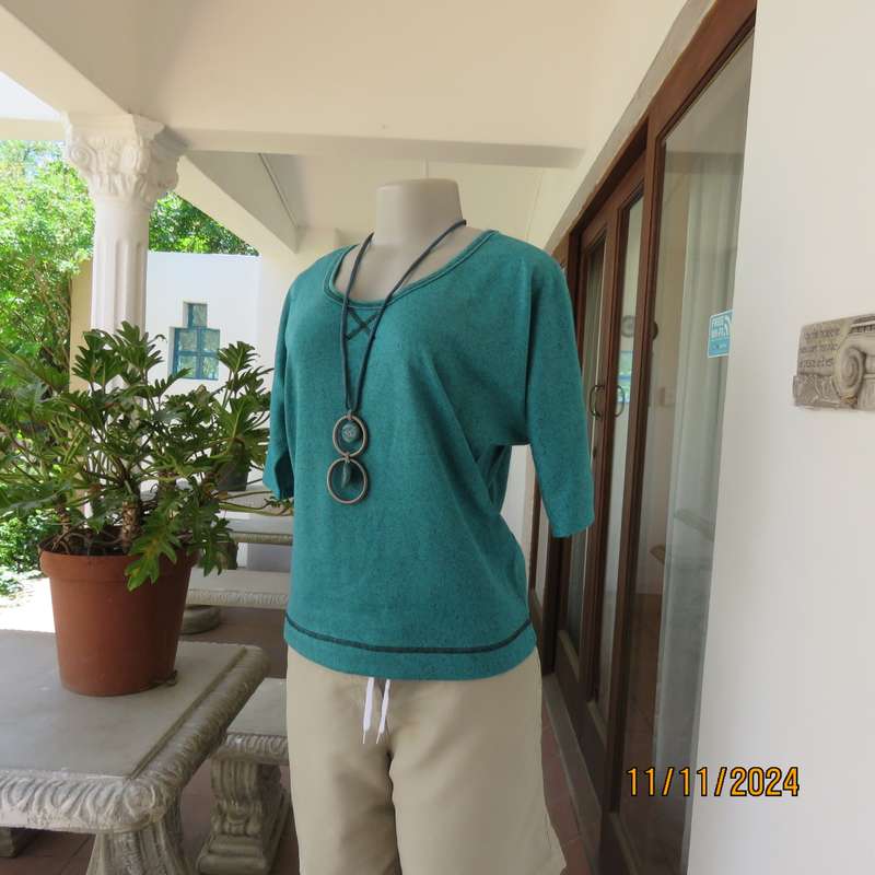 Comfy slip over mottled jade-black polyester stretch size 36 top. Cut-on sleeves. As new cond.