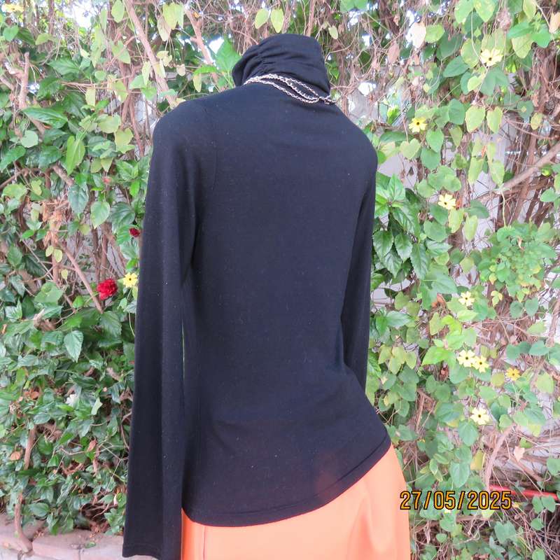 Black long sleeve poloneck top size 30. Neckline front gathered. Cotton stretch.