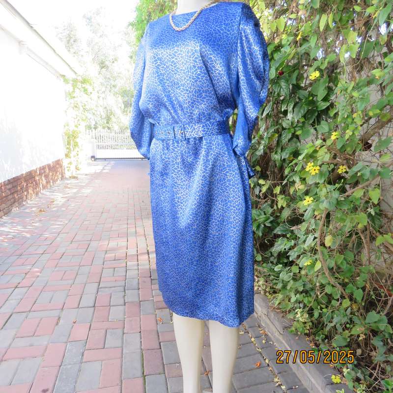 TOPICS as new special occasion royal blue-gold patterned size 40 dress with original belt.