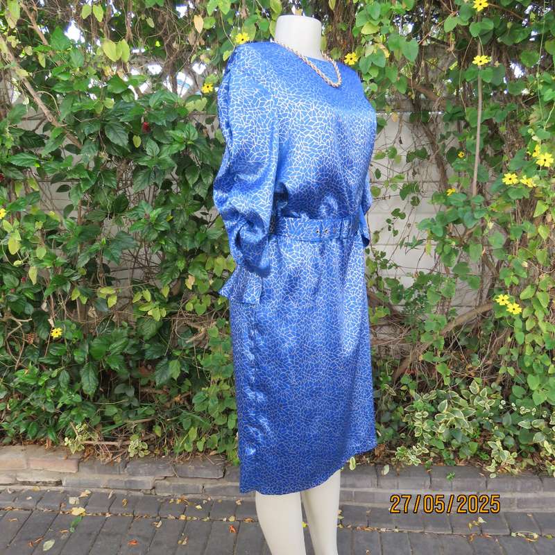 TOPICS as new special occasion royal blue-gold patterned size 40 dress with original belt.