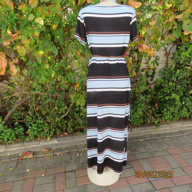 EXACT horizontal striped slip over stretch polyester dress in black-white-brown-blue. Size 42