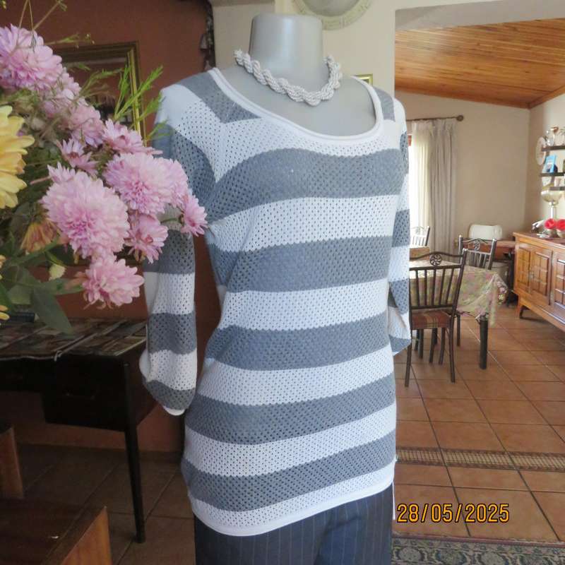 TRUWORTHS 100% cotton knit grey-white horizontal striped top. Size 34 to 36