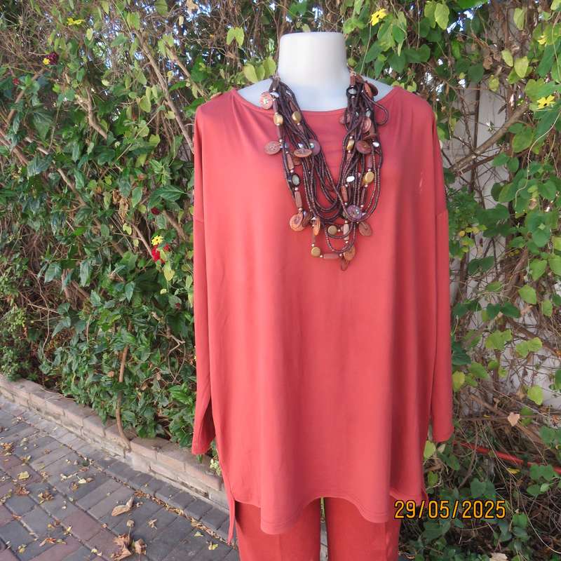 Oversized dark burnt orange long sleeve soft stretch polyester top size 46