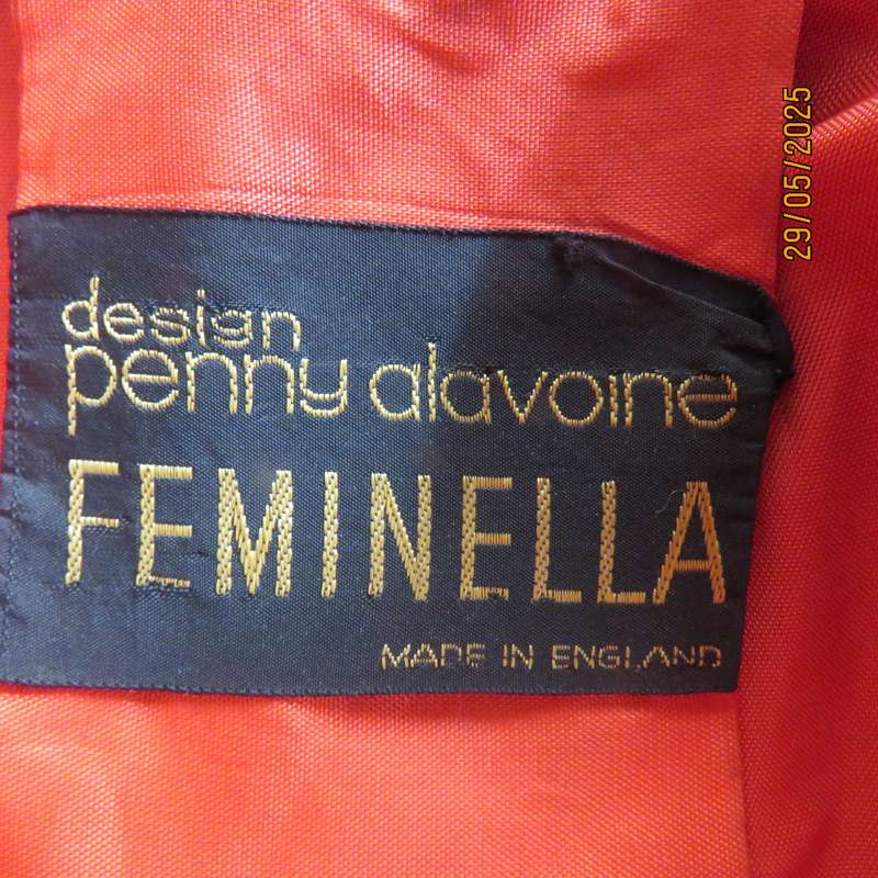 FIMENELLA England pure new wool plaid lined double breast jacket. Size 36-38.