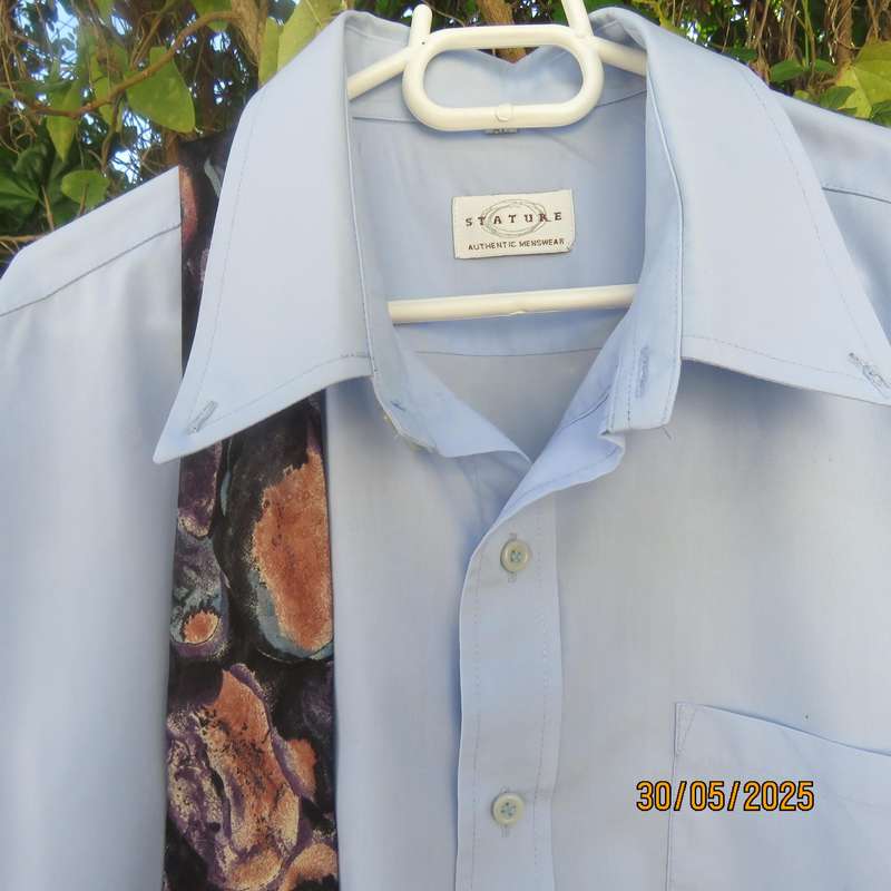 STATURE sky blue men's long sleeve shirt size XL. One pocket. Free tie