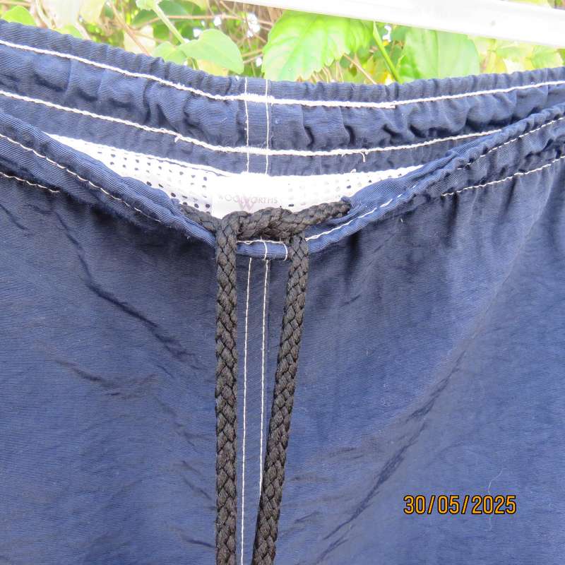 WOOLWORTHS navy men's boardshorts size XL. Side pockets. Drawstring waist.