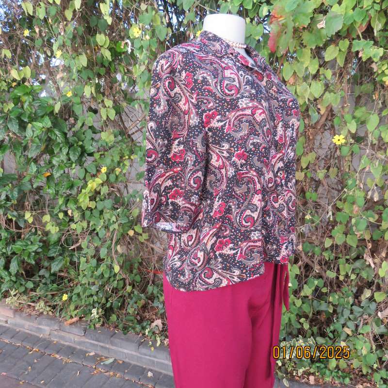 TRUWORTHS paisley pattern cropped button down top-open collar. Viscose. Size 36
