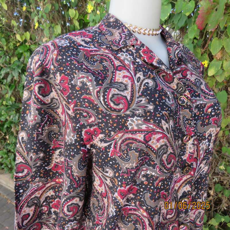 TRUWORTHS paisley pattern cropped button down top-open collar. Viscose. Size 36