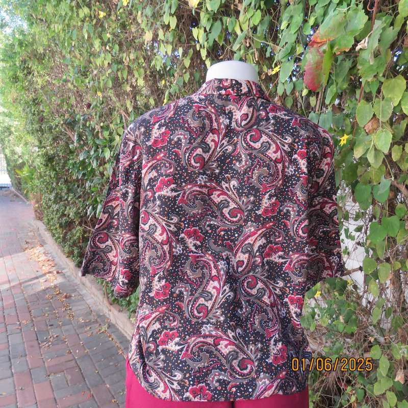 TRUWORTHS paisley pattern cropped button down top-open collar. Viscose. Size 36