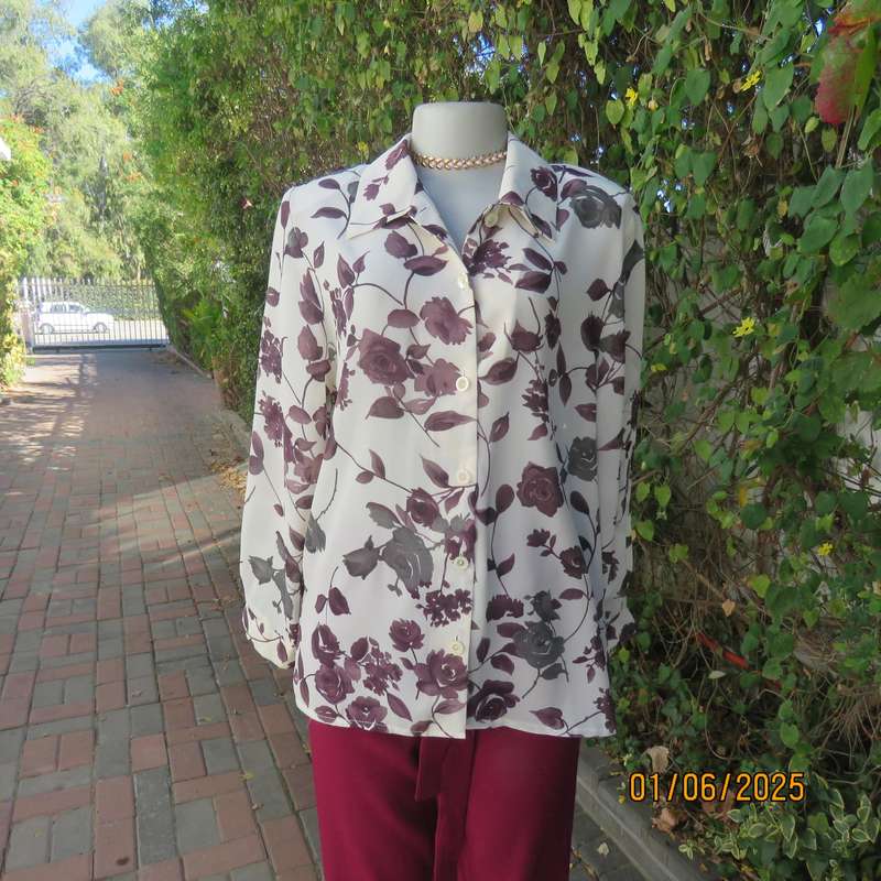 BY DESIGN rich cream long sleeves top  with burgundy-grey roses. Size 38-40